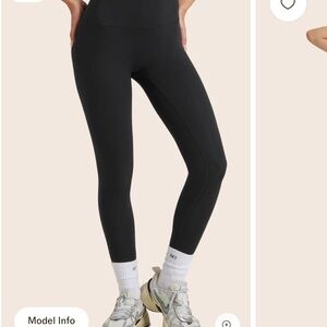 SOLD OUT SET active Airluxe Breathe Onyx Black Leggings